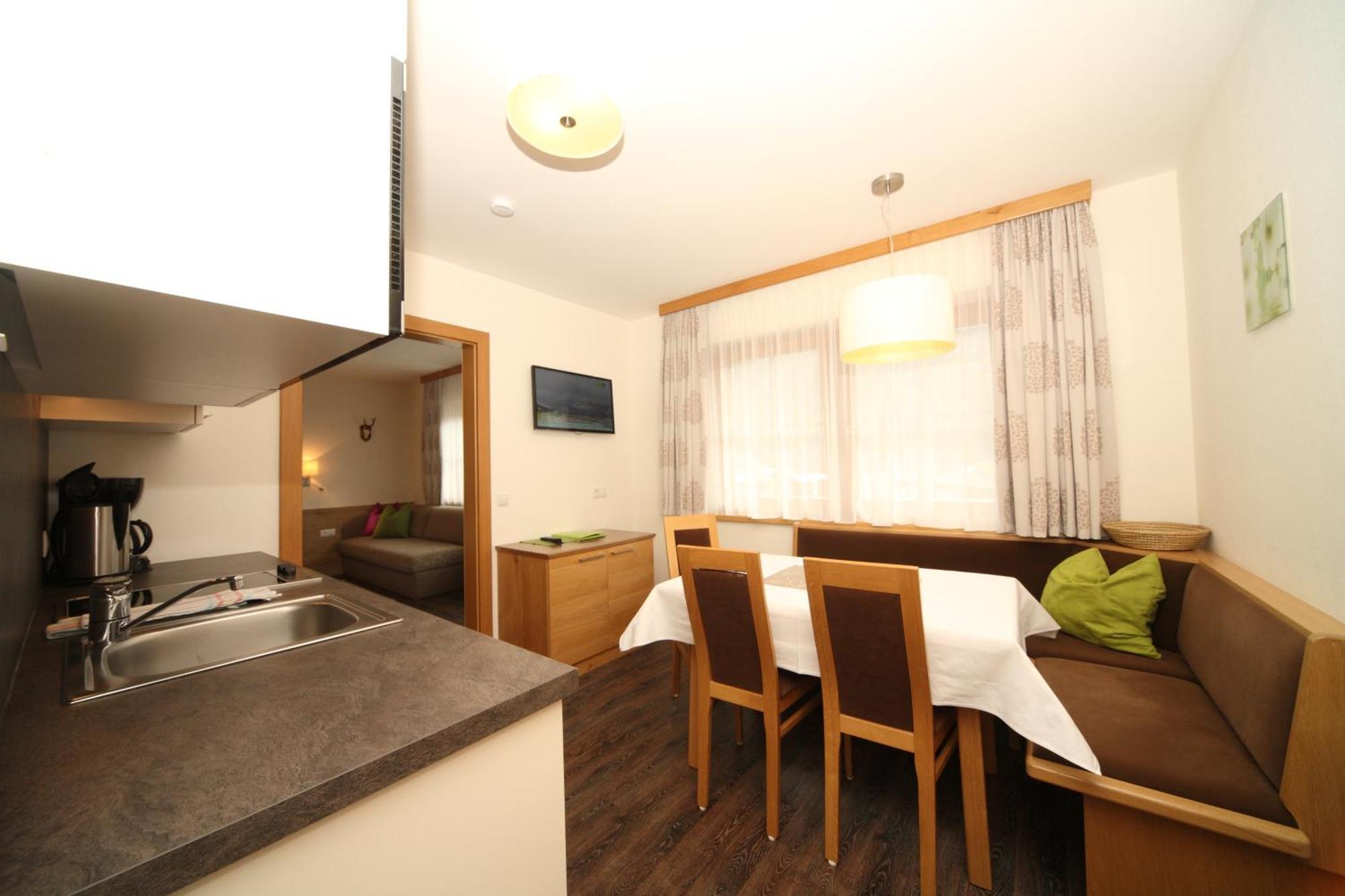 Appartement Kristall Шладминг Екстериор снимка